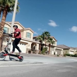 Zipping through the city streets on your Varla Eagle One